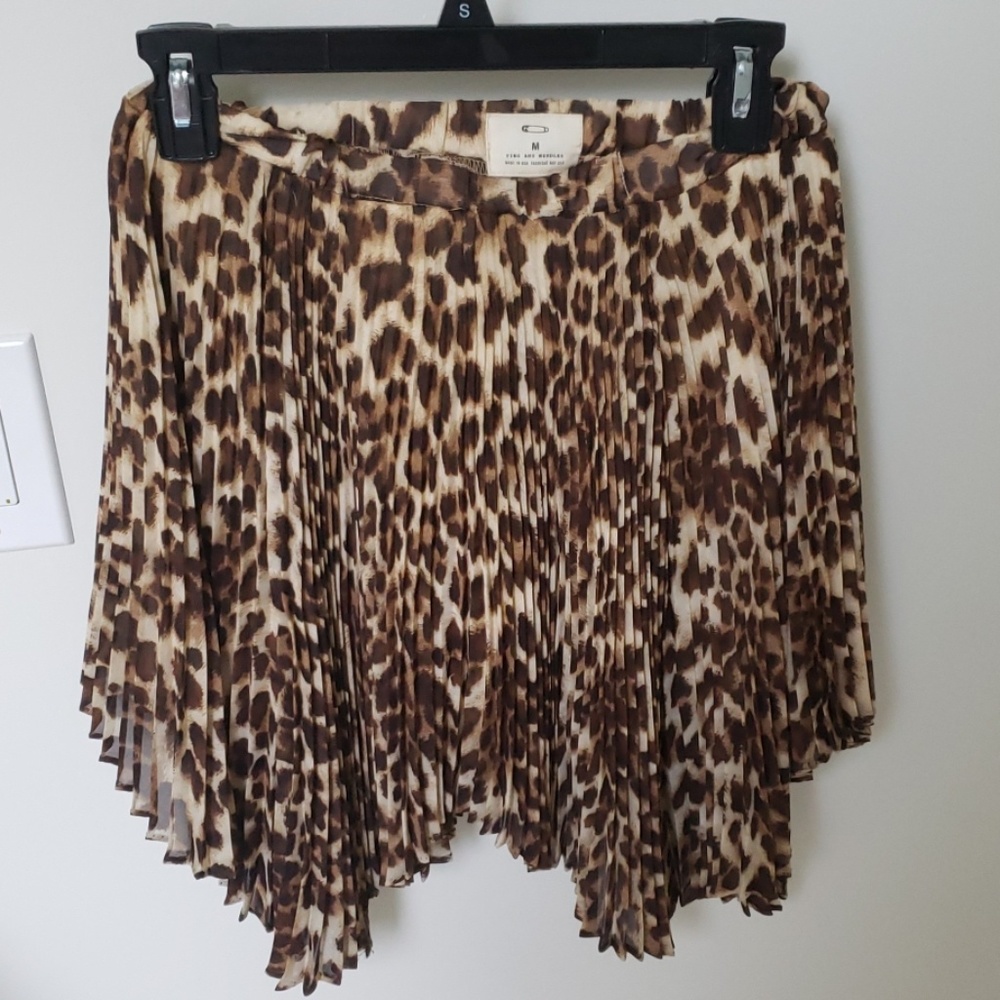 Pins and needles mini skirt never worn